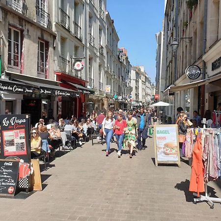 Le Nid Des Carmes Apartment น็องต์ ภายนอก รูปภาพ