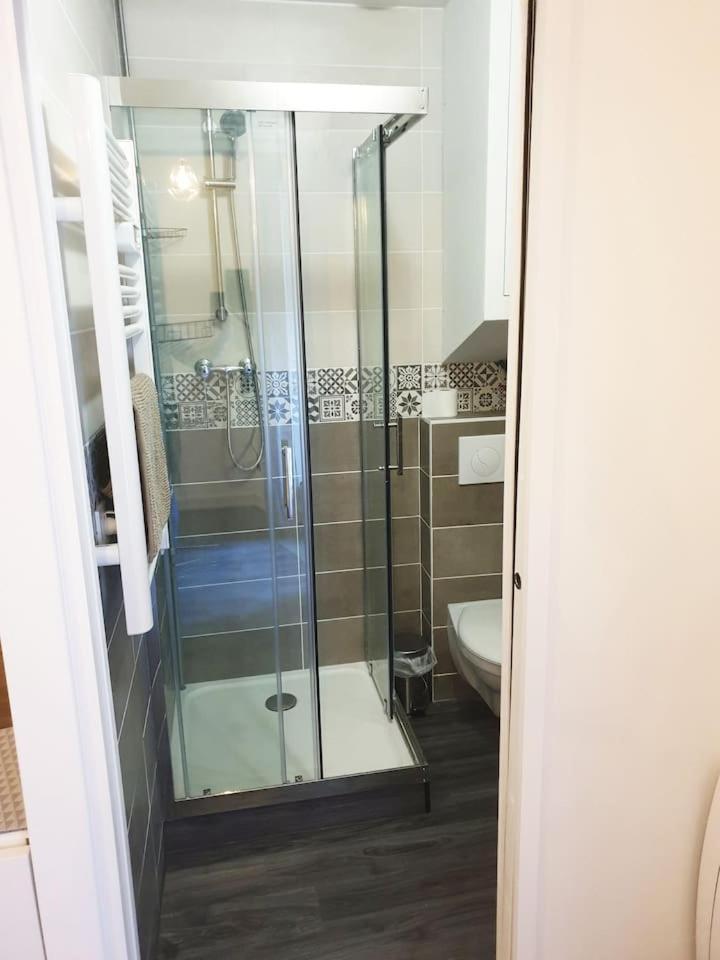 Le Nid Des Carmes Apartment น็องต์ ภายนอก รูปภาพ