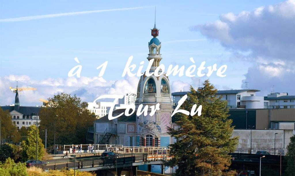 Le Nid Des Carmes Apartment น็องต์ ภายนอก รูปภาพ